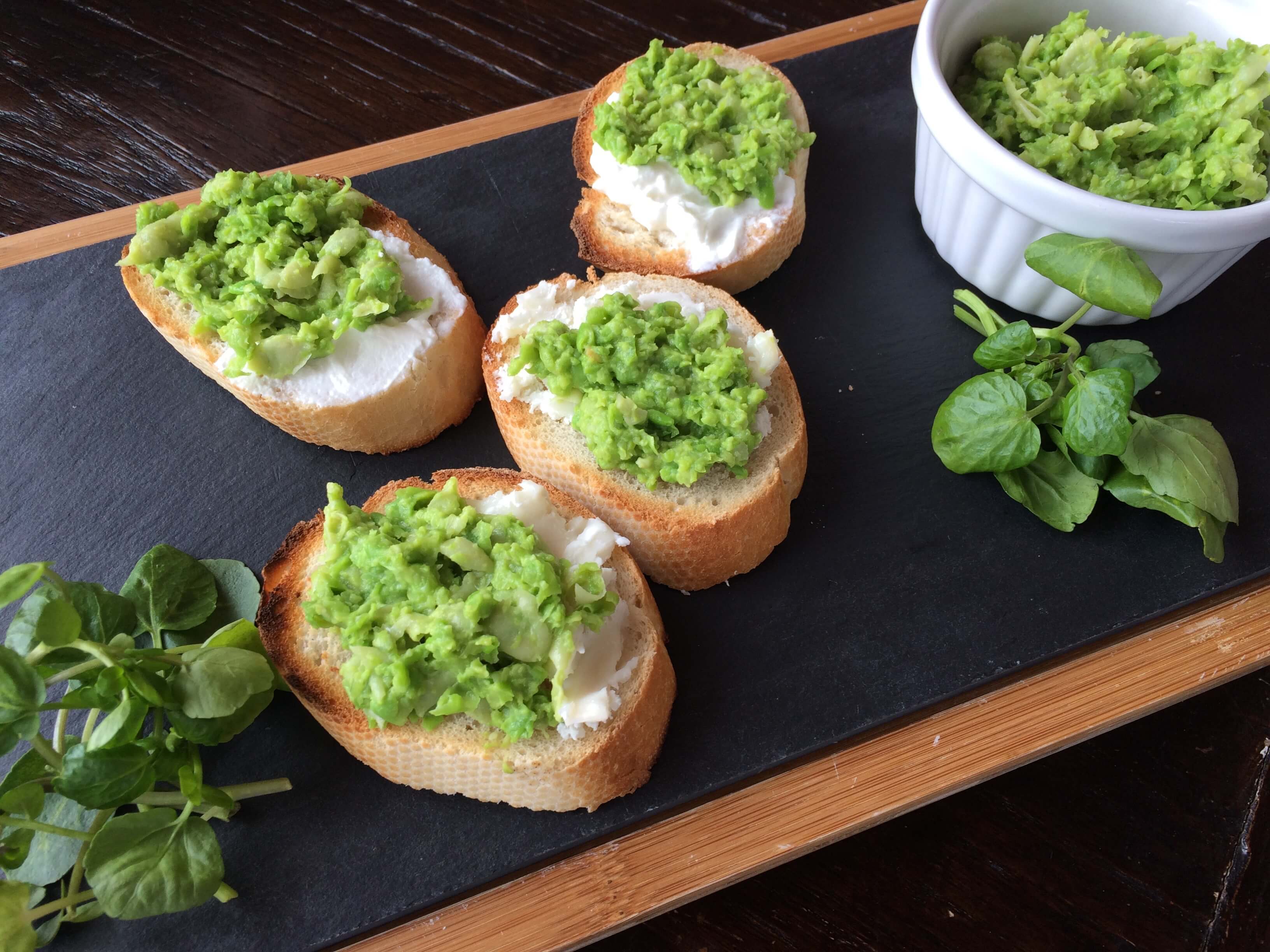 5月のレシピ そら豆とグリーンピースのブルスケッタ キッチンアカデミー 5月のレシピ そら豆とグリーンピースのブルスケッタ キッチンアカデミー